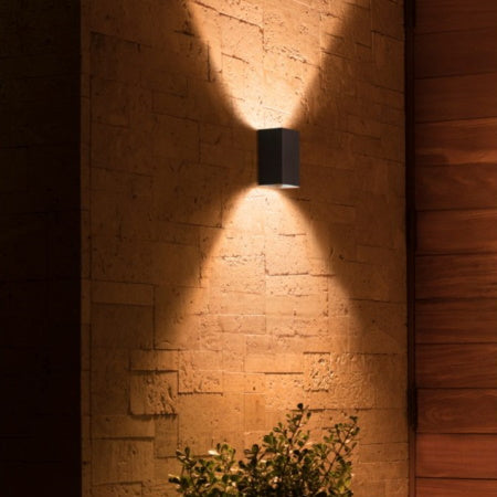 PHILIPS HUE lampada a parete esterno UP/DOWN Resonate Nero 1746430P7