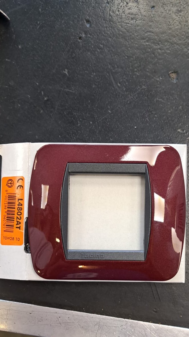 Placca Elettrica 2 Posti BTicino L4802AT Living – Amaranto Metallizzato