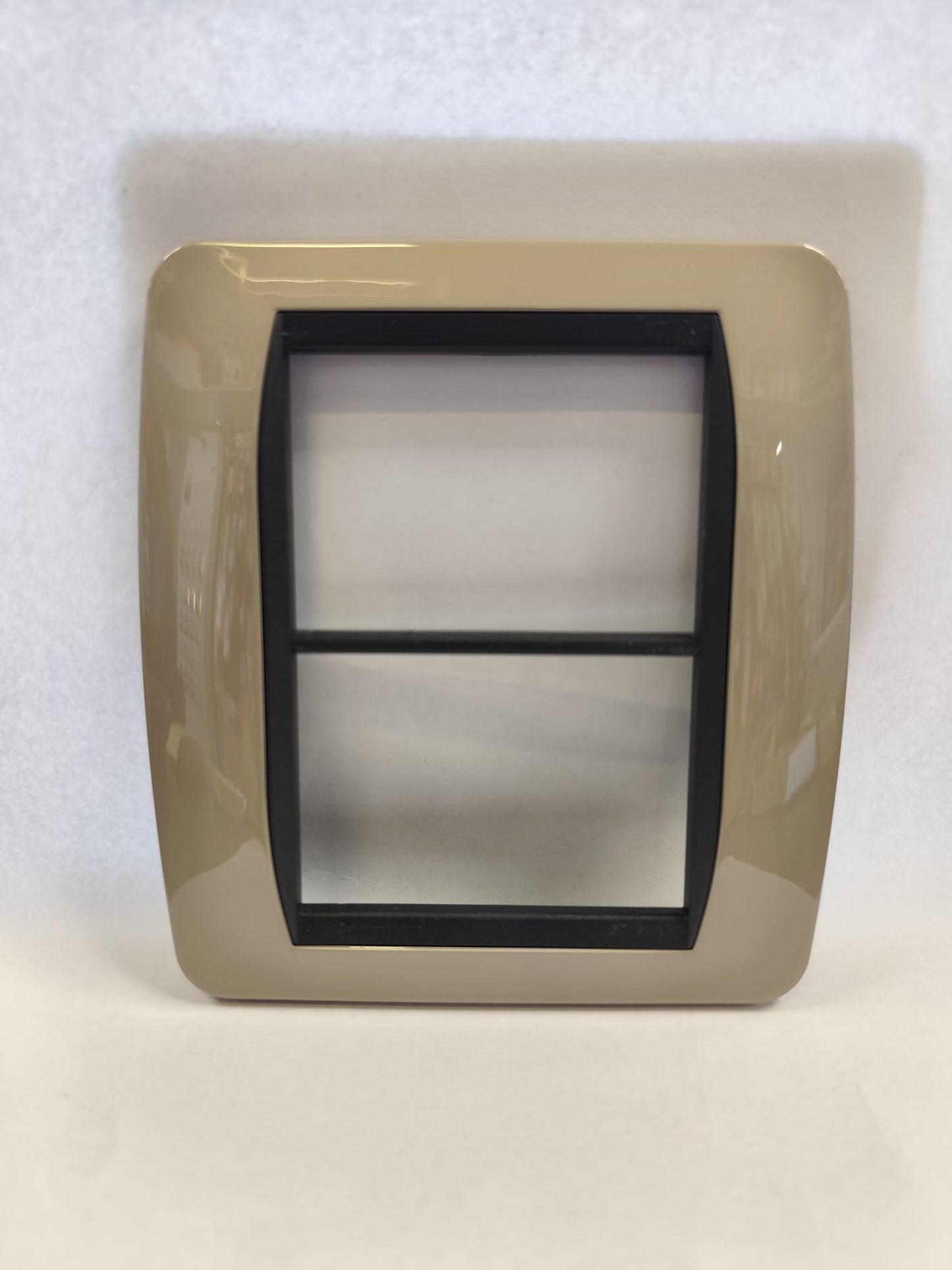 Placca Elettrica 6 Moduli BTicino L4816TC Living International – Titanio