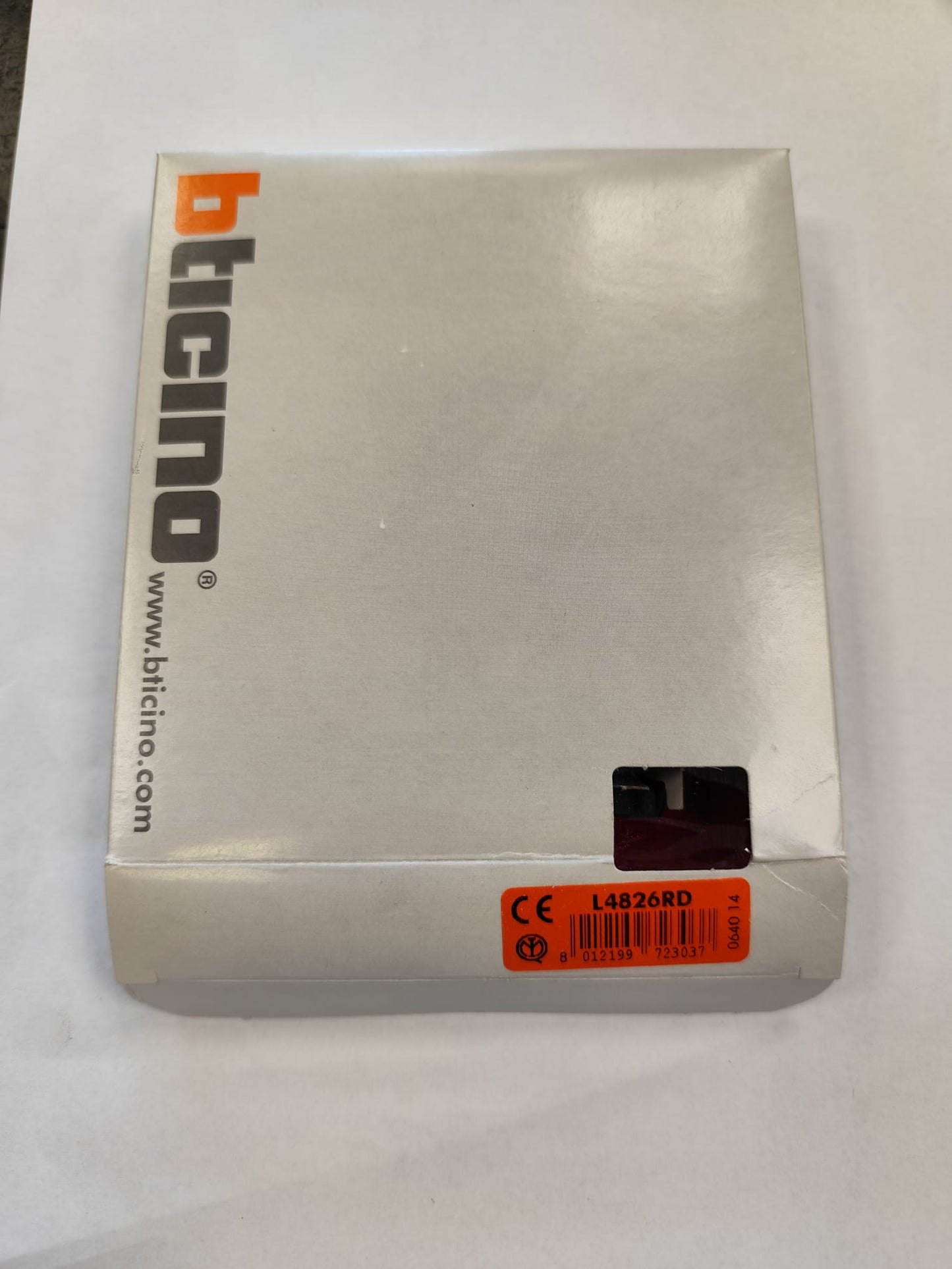 Placca Elettrica 3+3 Posti BTicino L4826RD Living – Alluminio Rosso Solid