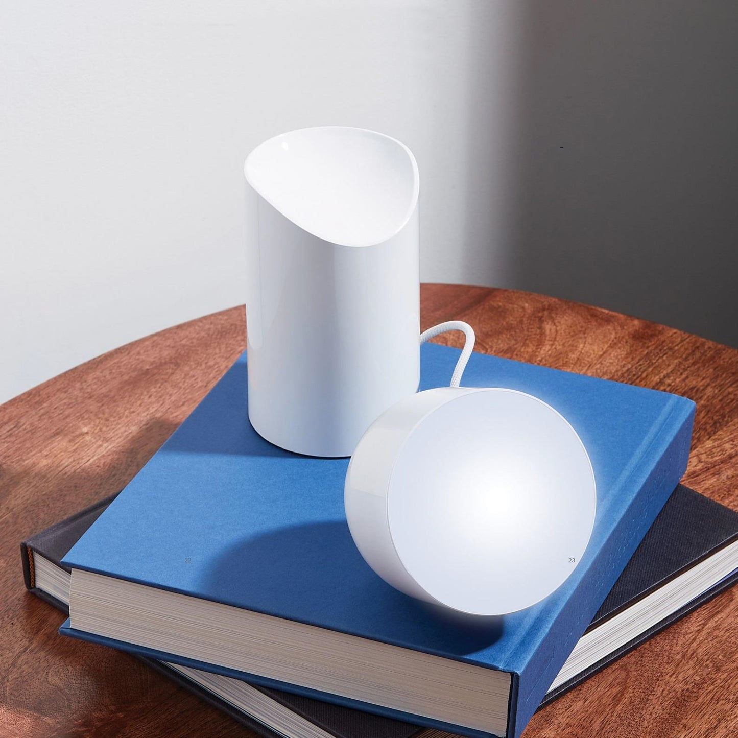 Orbe - Lampe LED à tête magnétique amovible - 10X21,8h - Blanc XLH88WG