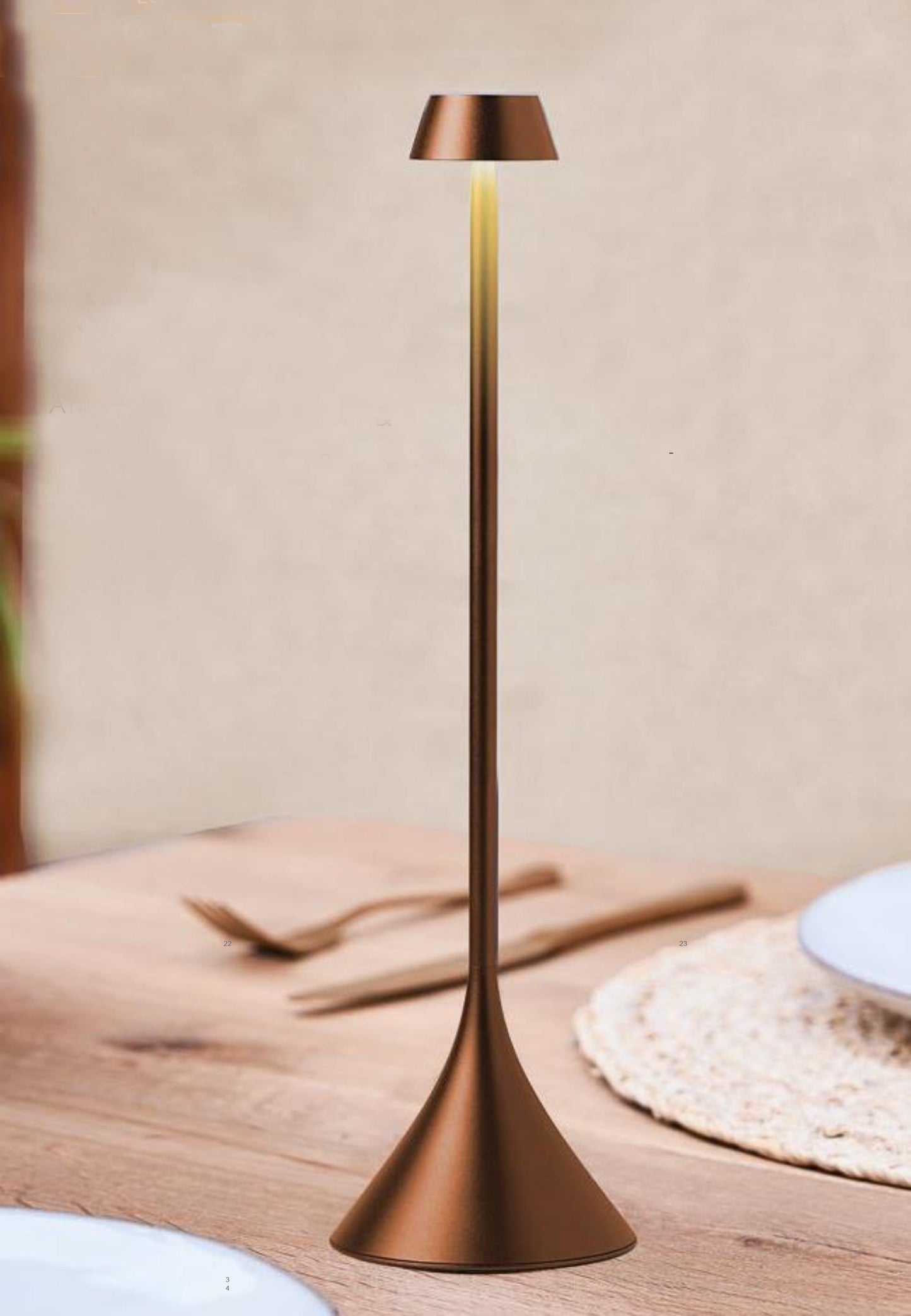 Lampada da Tavolo Steli XLH95S-BZ – Base 7,7, Top 3,7, H 28,6 cm, Bronzo